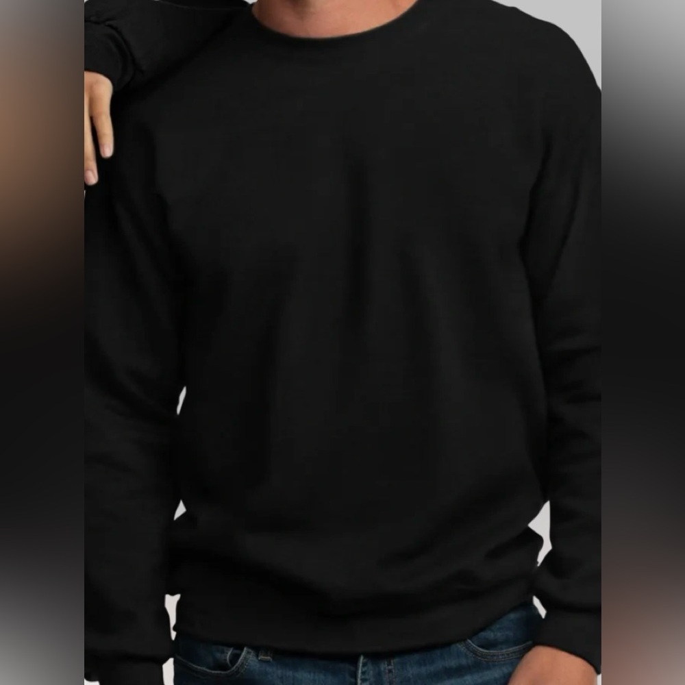 Fruit of the Loom Men's Classic Black Crewneck Sweatshirt